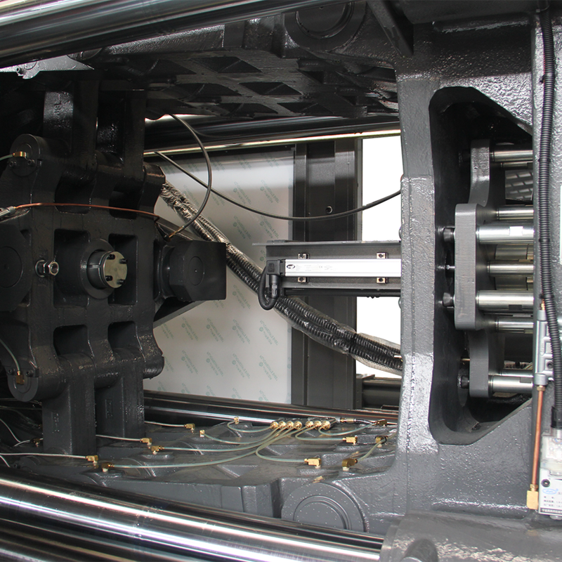 SP350: SP smart power vstřikovací stroj